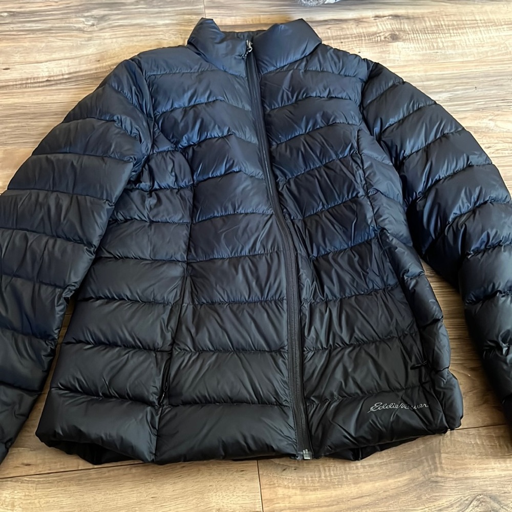 Womens Eddie Bauer down puff jacket winter medium black